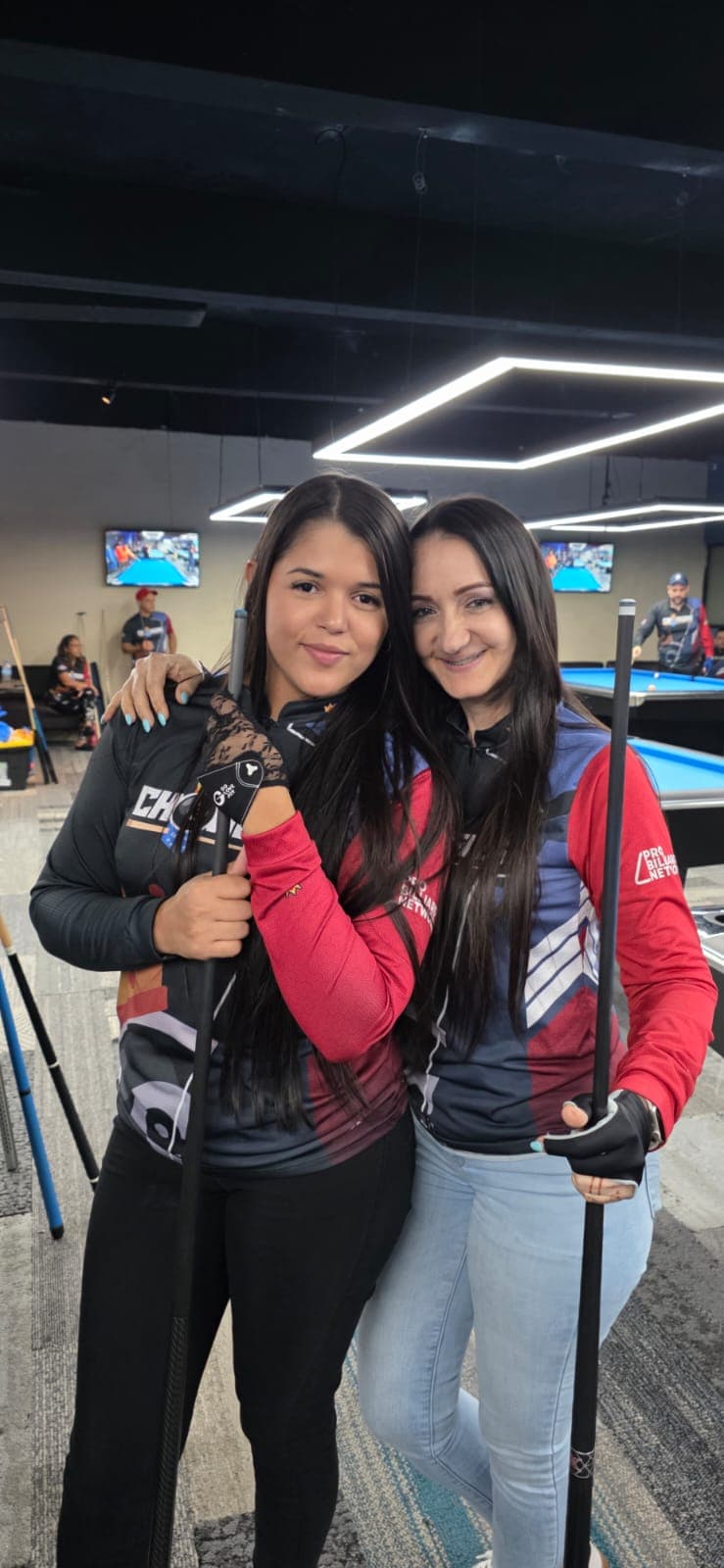 ¡Mujeres a la mesa! Paga RD$1,299 en vez de RD$3,000 por inscripción, primera mensualidad de liga y clases de billar deportivo en Chongos League