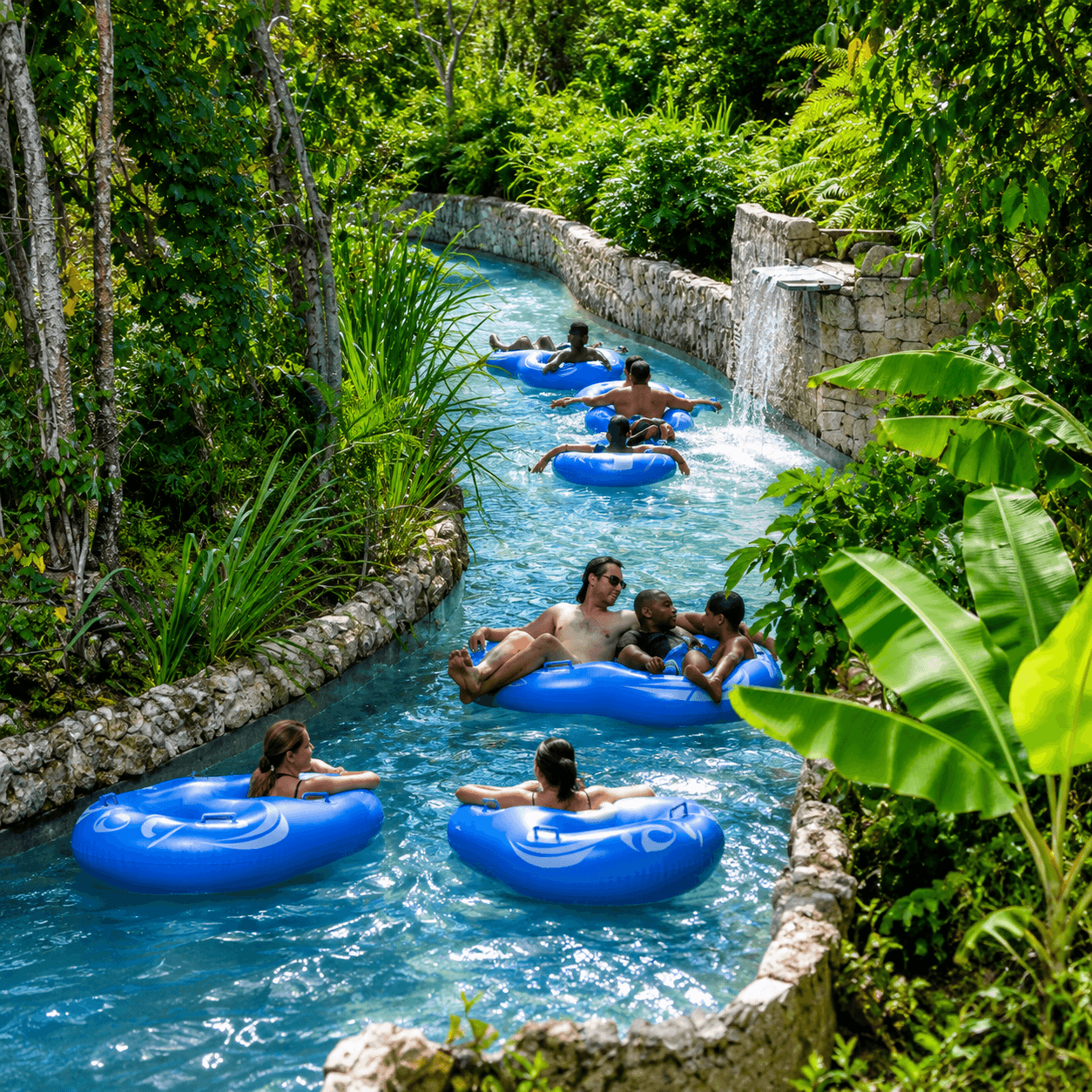 ¡Vive el DayPass más completo de República Dominicana! Paga RD$5,499 por más de 9 experiencias para un adulto en Bávaro Adventure Park
