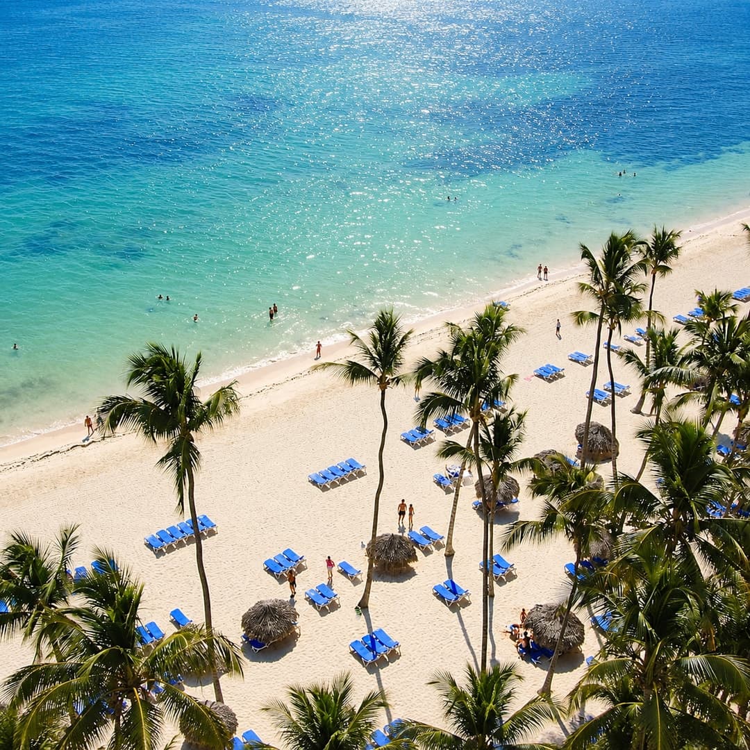 ¡Disfruta una escapada Todo Incluido en Punta Cana! Paga RD$46,151 por 3 días y 2 noches para 2 adultos + 1 niño en Habitación Deluxe en Meliá Caribe Beach Resort