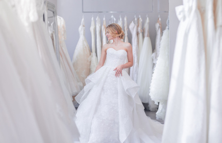 Consigue tu vestido de novia! Paga RD$6,900 en vez de RD$9,200 por Alquiler de vestido de novia a elegir + Accesorios para el peinado + Tiara o tocado + Velo + Cretona Consigue tu vestido de novia! Paga RD$6,900 en vez de RD$9,200 por Alquiler de vestido de novia a elegir + Accesorios para el peinado + Tiara o tocado + Velo + Cretona