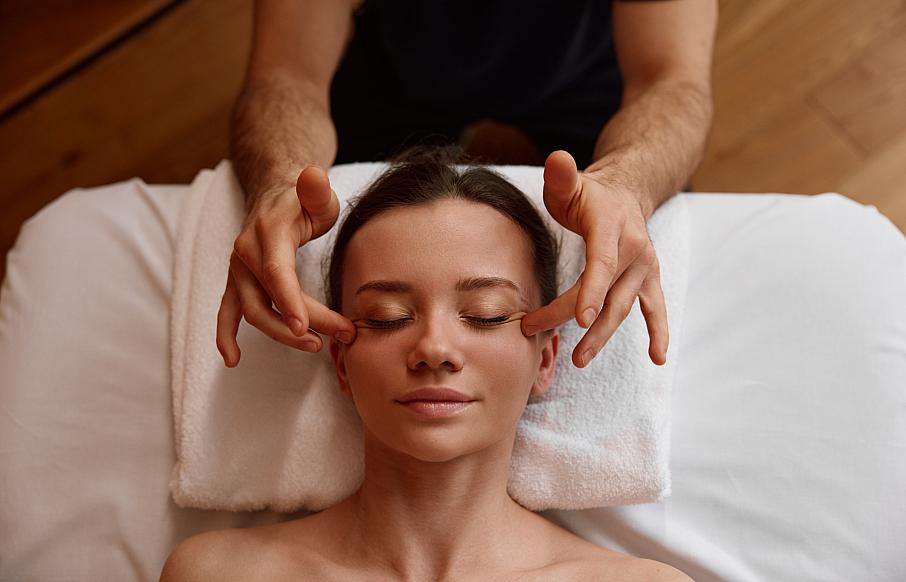 Spa Centro De Masaje Santo Domingo Santo Domingo, Ecuador De Foto - Main Image