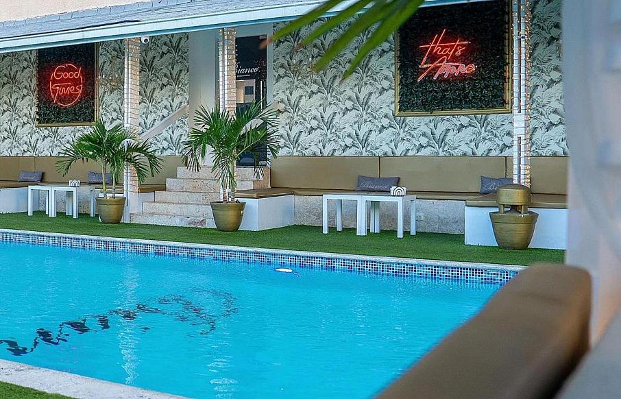 Hoteles y Entretenimiento